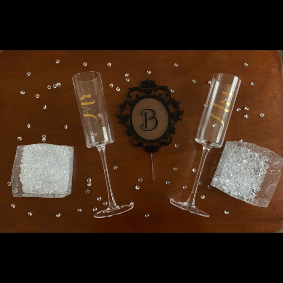 Monogram (B) Cake Topper - Picture 2 of 3